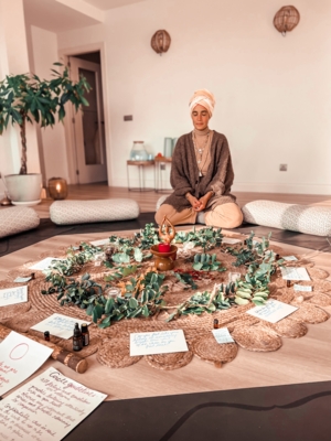 Women circle mallorca
